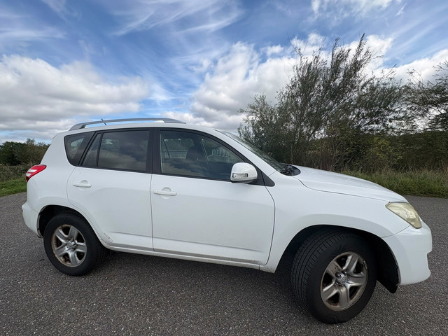 Foto 8 van Toyota RAV4 2.0 VVTi Comfort 2WD/ clima/ bj 2009