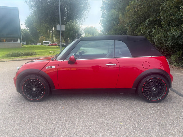 Foto 7 van Mini Cabrio 1.6 Cooper Cabriolet! Airco! 147DKM! Nw Apk!