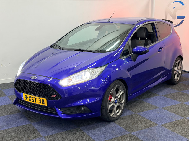 Foto 4 van Ford Fiesta 1.6 ST2 / RECENT DISTRIBUTIE VV / RICARDO STOELEN / DEALER ONDERHOUDEN