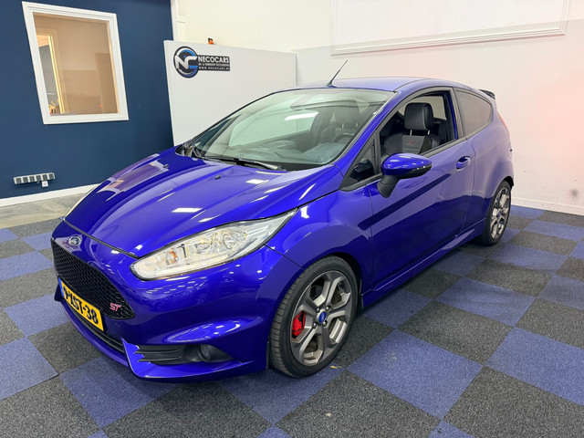 Ford Fiesta 1.6 ST2 / RECENT DISTRIBUTIE VV / RICARDO STOELEN / DEALER ONDERHOUDEN