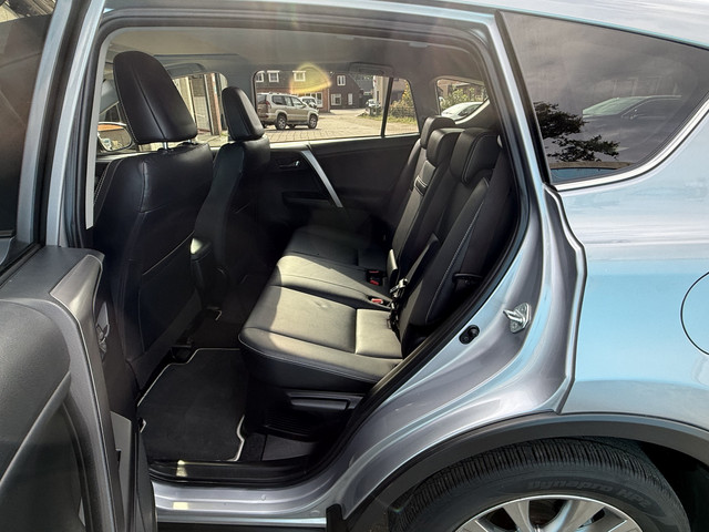Foto 10 van Toyota RAV4 2.5 Hybrid AWD Executive Keyless entry + starten, Navigatiesysteem