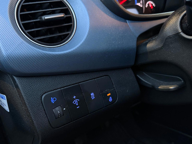 Hyundai I10 1.0i i-Drive AIRCO STUURVERWARMING STOELVERWARMING NWE APK BT AUDIO