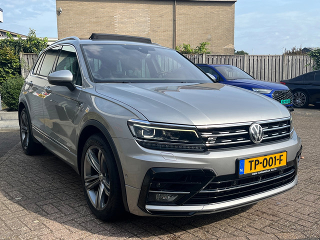 Foto 2 van Volkswagen Tiguan 1.4 TSI 150PK AUT 3x R-line pano trekh virtual led