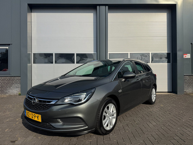 Foto 4 van Opel Astra Sports Tourer 1.0 Turbo Business Navigatie PDC