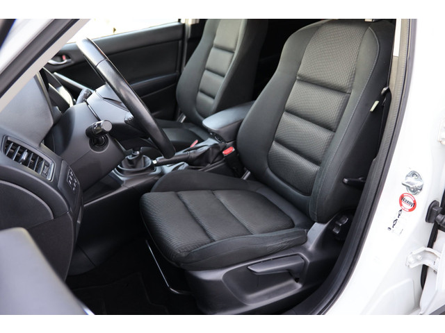 Foto 2 van Mazda CX-5 2.0 Skylease+ 2WD Navi 19inch en winterset NAP !!
