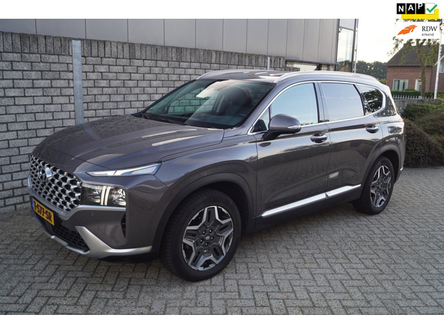 Foto 2 van Hyundai Santa Fe 1.6 T-GDI PHEV Premium Autom Leder Sportst Stoel/Stuur A Bank Verw Navi Camera Clim