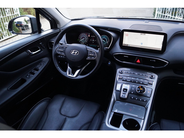 Foto 4 van Hyundai Santa Fe 1.6 T-GDI PHEV Premium Autom Leder Sportst Stoel/Stuur A Bank Verw Navi Camera Clim