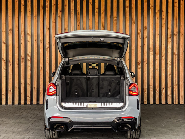Foto 9 van BMW X3 xDrive30e 292PK High Executive M-Sport | M-SPORT KUIPSTOELEN | HEAD-UP | PANO | HARMAN KARDON