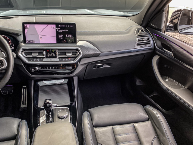 Foto 5 van BMW X3 xDrive30e 292PK High Executive M-Sport | M-SPORT KUIPSTOELEN | HEAD-UP | PANO | HARMAN KARDON