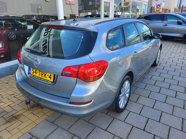 Foto 6 van Opel Astra Sports Tourer 1.4 Turbo Selection / Airco / Trekhaak / Cruise Control /