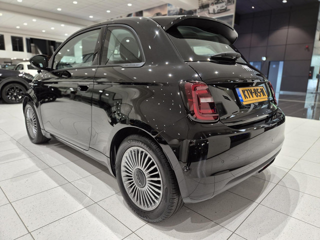 Foto 6 van Fiat 500 Icon 42 kWh | Stoelverwarming | Bluetooth | Camera | Apple CarPlay / Android Auto |