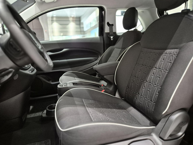 Foto 7 van Fiat 500 Icon 42 kWh | Stoelverwarming | Bluetooth | Camera | Apple CarPlay / Android Auto |
