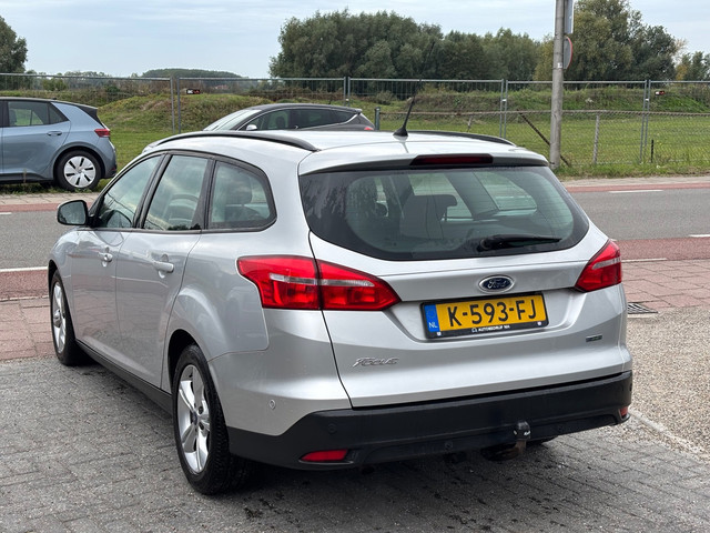 Foto 5 van Ford Focus Wagon 1.0 Titanium Edition nette auto !