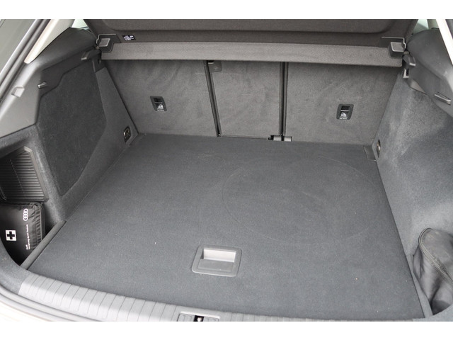 Foto 5 van Audi Q3 45 TFSI e Advanced edition 245pk S-Tronic