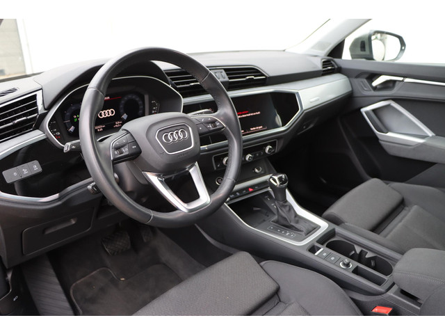 Foto 2 van Audi Q3 45 TFSI e Advanced edition 245pk S-Tronic
