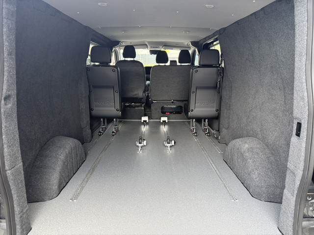 Foto 4 van Ford Transit Custom 5+1 Rolstoelbus 320 2.0 TDCI L2H1 Limited (Prachtige luxe Ford Transit Custom Au