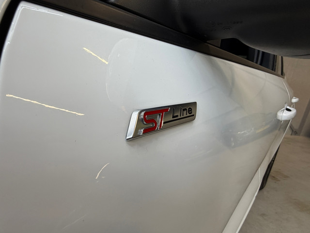 Foto 7 van Ford Kuga 2.5 PHEV ST-Line X