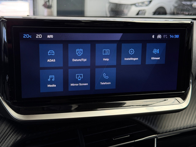 Foto 3 van Peugeot 2008 1.2 PureTech 130 Allure CarPlay