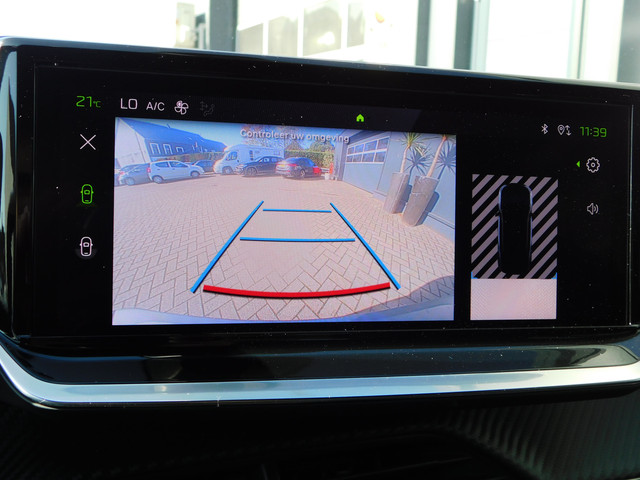 Foto 8 van Peugeot 2008 1.2 PureTech 130 GT compleet! Carplay, Navi enz.