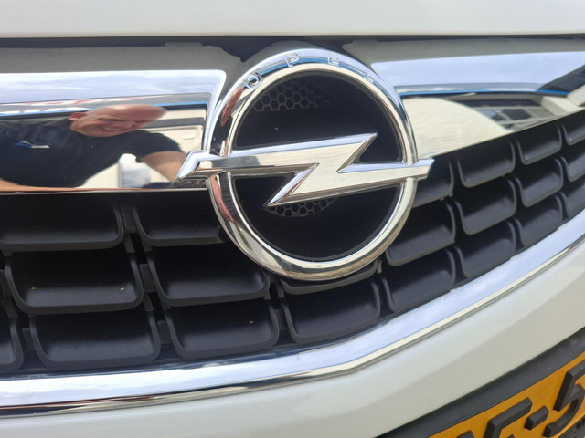Foto 2 van Opel Astra Sports Tourer 1.4 Turbo Sport /Nieuwe apk bij aflevering/Navigatie/Trekhaak/parrot