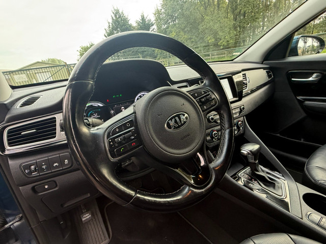 Foto 10 van Kia Niro 1.6 GDi Hybrid ExecutiveLine /Carplay/Navi/Camera/Stoelverwarming/