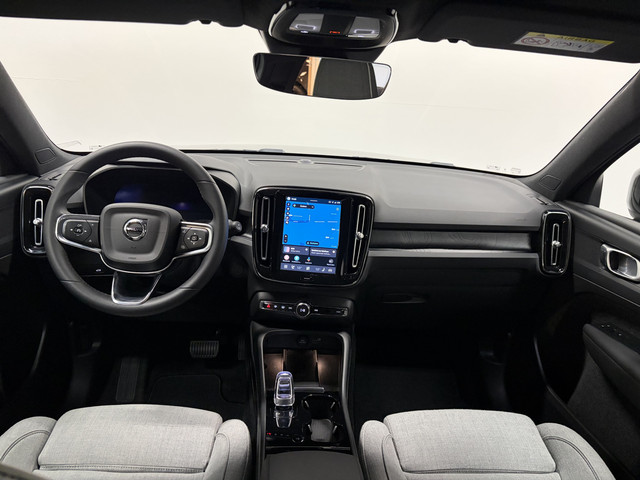 Foto 10 van Volvo XC40 Recharge Plus 70 kWh Warmtepomp/ Stoel & Stuurverw./ Camera/ Apple CarPlay