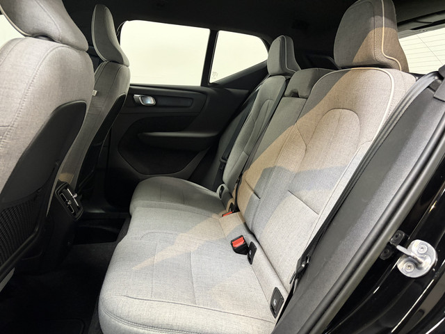 Foto 7 van Volvo XC40 Recharge Plus 70 kWh Warmtepomp/ Stoel & Stuurverw./ Camera/ Apple CarPlay