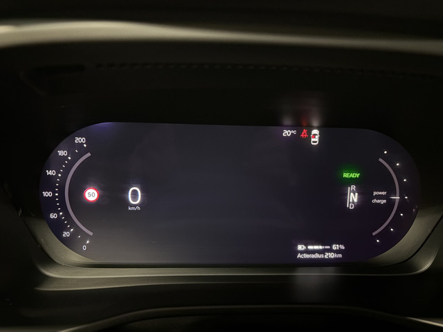 Foto 4 van Volvo XC40 Recharge Plus 70 kWh Warmtepomp/ Stoel & Stuurverw./ Camera/ Apple CarPlay