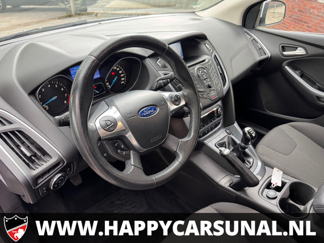 Foto 3 van Ford Focus 1.0 EcoBoost Titanium, AIRCO, NAVI, APK