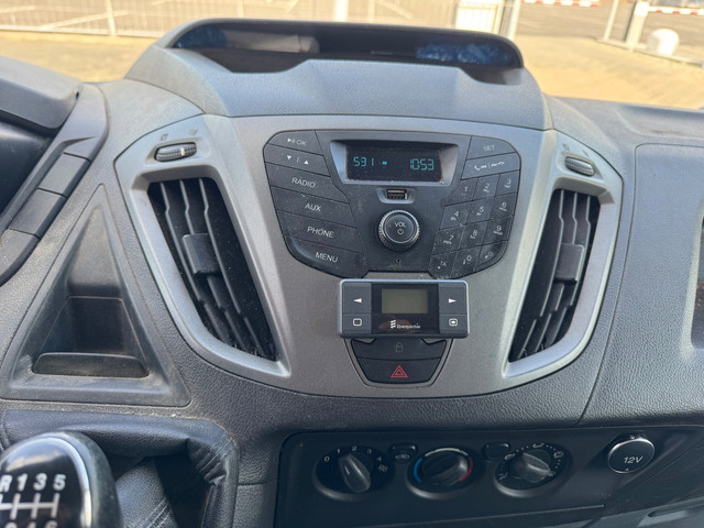 Foto 9 van Ford Transit Custom 330 2.2 TDCI L2H1 Ambiente