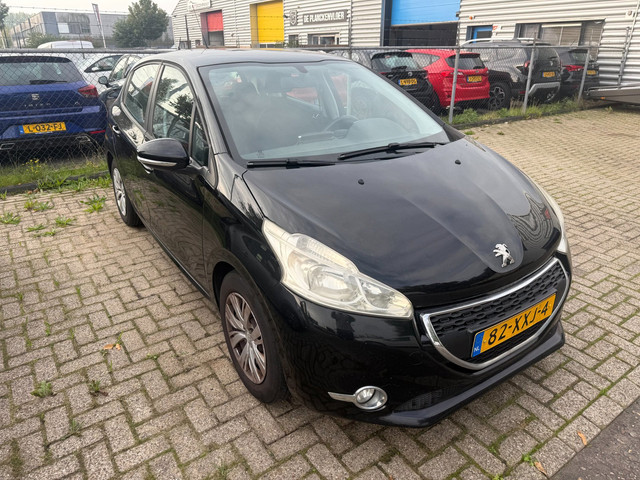 Foto 3 van Peugeot 208 1.2 VTi Airco|Cruise|APK 09-2027!!