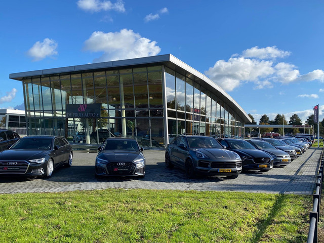 Foto 6 van Volvo XC40 2.0 T4 R-Design Panodak Trekhkaak Camera Leer+Memory Privacyglas