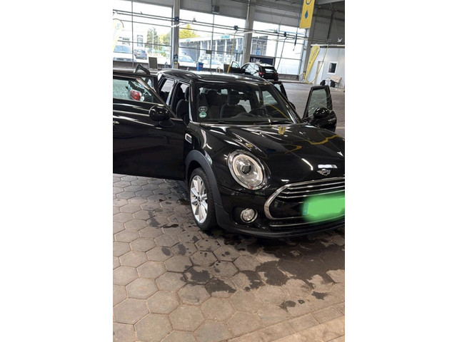 Foto 3 van MINI Clubman 1.5 Cooper Chili. Panoramadak,LED, Navi ! Zeer mooi !!