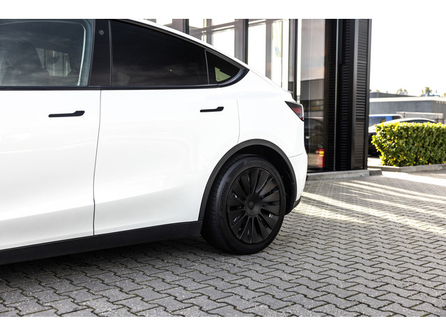 Foto 5 van Tesla Model Y RWD 58 kWh, 239 PK, NL Auto, Autopilot, BTW Auto!