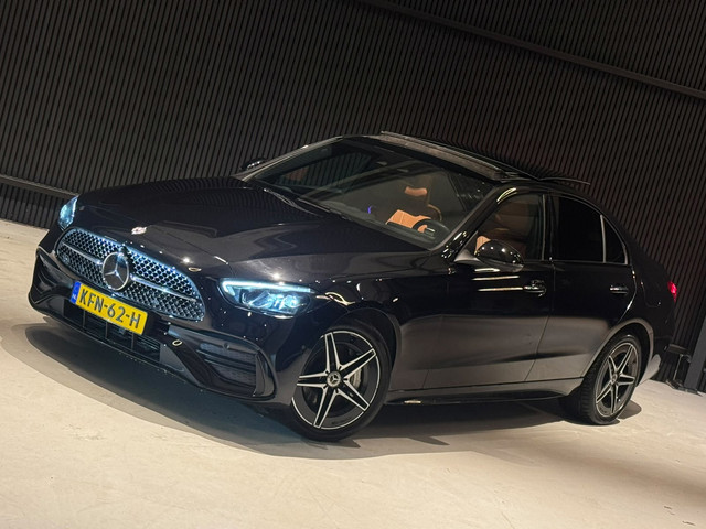 Foto 3 van Mercedes-Benz C-klasse 300e AMG Pano|Burmester|360|HUD|Memory|