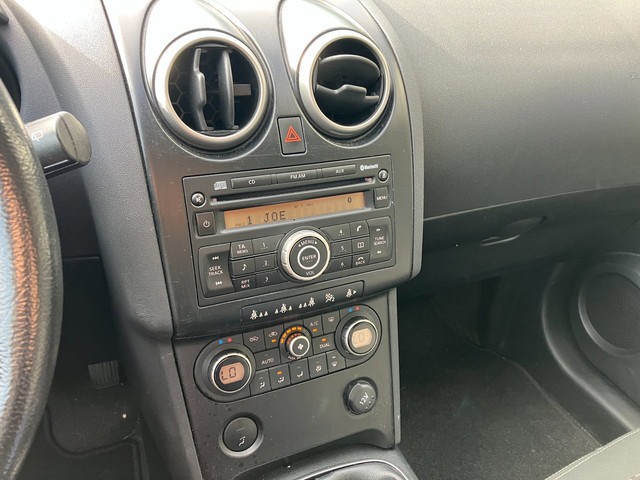 Foto 3 van Nissan Qashqai 1.6 Acenta / PANO DAK / CLIMA / CRUISE / APK SEPTEMBER 2027 / TREKHAAK