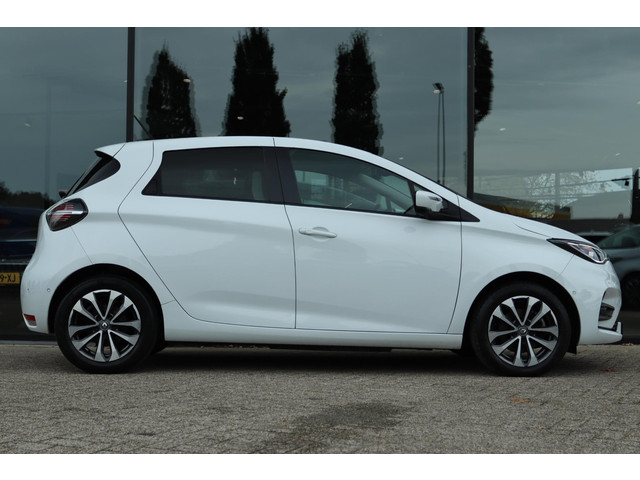 Foto 10 van RENAULT ZOE R135 INTENS 52 KWH | KOOPACCU | CARPLAY | CAMERA | PDC | STOEL. & STUURVERW.