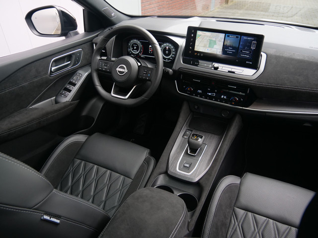 Foto 9 van Nissan QASHQAI 1.3 MHEV Xtronic Tekna Plus 158 Pk Navi / DAB / Pano-dak / Winterpakket / Apple Carpl