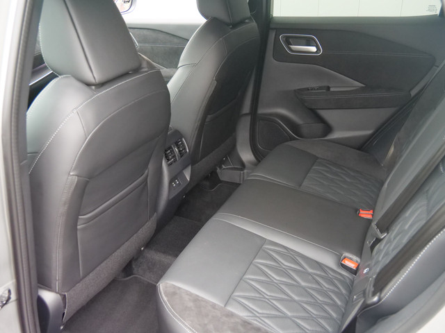 Foto 5 van Nissan QASHQAI 1.3 MHEV Xtronic Tekna Plus 158 Pk Navi / DAB / Pano-dak / Winterpakket / Apple Carpl