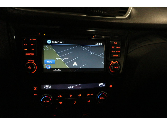 Foto 4 van Nissan Qashqai 1.6 Acenta CRUISE CONTROL/ STOELVERWARMING/ CAMERA