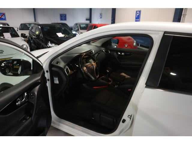 Foto 6 van Nissan Qashqai 1.6 Acenta CRUISE CONTROL/ STOELVERWARMING/ CAMERA