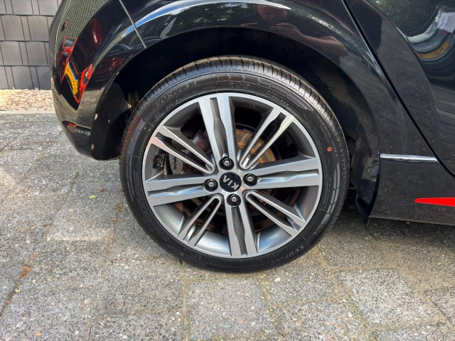 Foto 3 van KIA PICANTO 1.2 CVVT GT-LINE