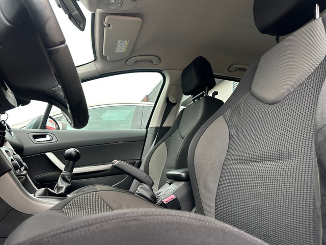 Foto 8 van Peugeot 308 1.6 VTi XS / Navi / PDC / Airco / Cruise / 5DRS / NAP