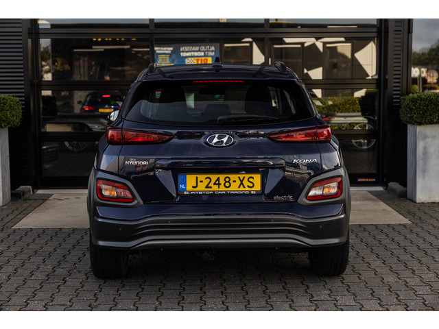 Foto 6 van Hyundai Kona EV Comfort 64 kWh, NL Auto, Krell Audio, Metallic lak!