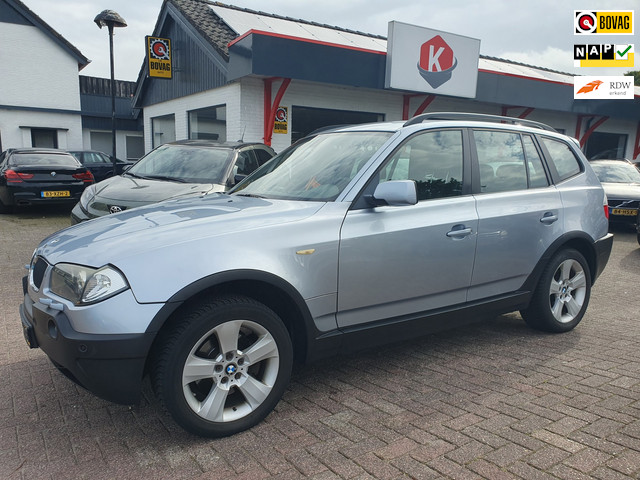 BMW X3 3.0i Executive Aut/Leder/Clima BJ 2004