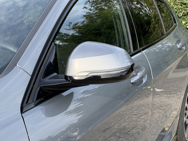 Foto 10 van BMW 1-serie 120 M Sport Pro | Panorama dak | Trekhaak | Camera | Getint glas