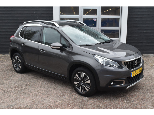 Foto 6 van Peugeot 2008 PureTech 130 Allure Automaat | Trekhaak | Panoramadak | Airco | Navi |