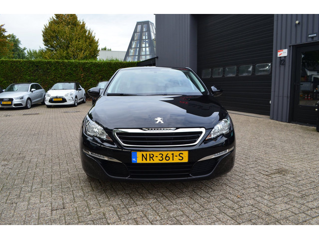 Foto 10 van Peugeot 308 SW 1.2 PureTech Blue Lease | Dealer onderhouden | Riem vervangen