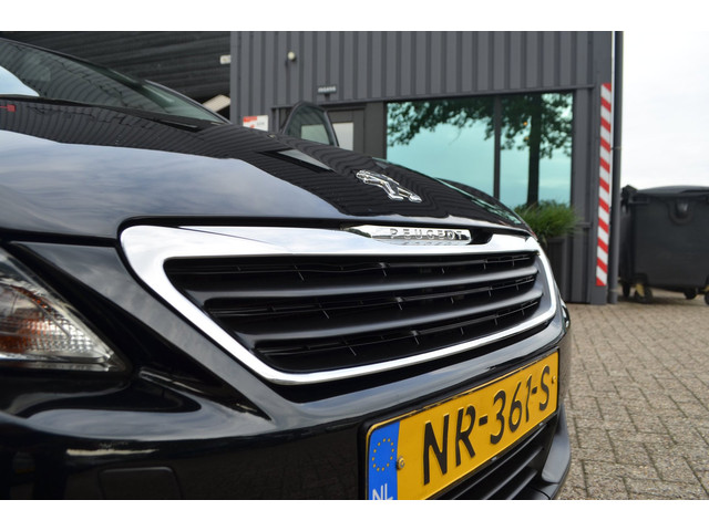 Foto 4 van Peugeot 308 SW 1.2 PureTech Blue Lease | Dealer onderhouden | Riem vervangen