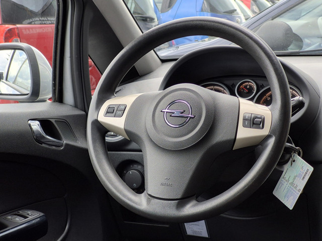 Foto 5 van Opel Corsa 1.2-16V Essentia|APK|Airco|Elektrische Ramen